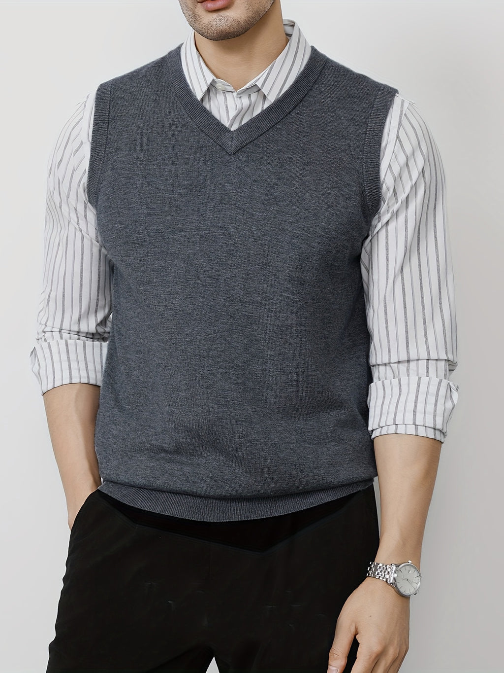 1pc Gilet sans manches en tricot à col en V uni pour homme - Pullover en polyester légèrement extensible pour le printemps\u002Fl'automne - Débardeur en tricot ajusté